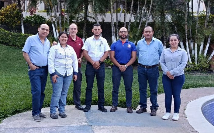 Educación sin fronteras: alianzas por una educación integral y solidaria en el Triángulo Norte de Centroamérica. 